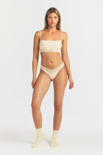 STRAIGHT NECK BRALETTE